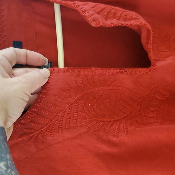 **Clearance** Chaps LINEN popover top - Picture 2 of 8